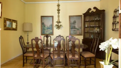 Apartment at 15 Miguel Iscar Street photo 11