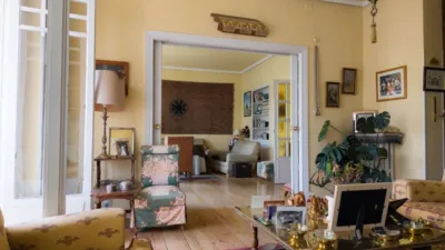 Apartment at 15 Miguel Iscar Street photo 13