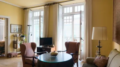 Apartment at 15 Miguel Iscar Street photo 15
