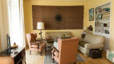 Apartment at 15 Miguel Iscar Street photo 16