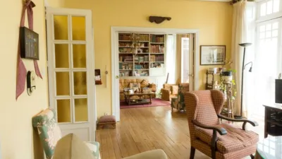 Apartment at 15 Miguel Iscar Street photo 18
