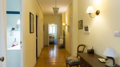 Apartment at 15 Miguel Iscar Street photo 19