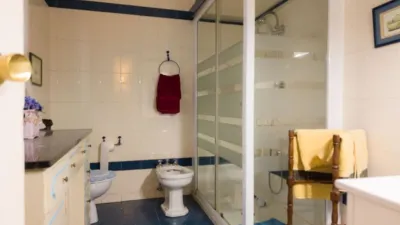 Apartment at 15 Miguel Iscar Street photo 20