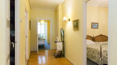 Apartment at 15 Miguel Iscar Street photo 22