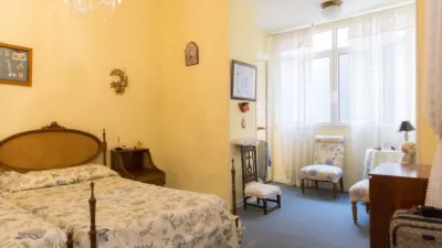 Apartment at 15 Miguel Iscar Street photo 30