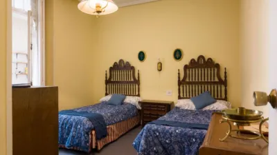 Apartment at 15 Miguel Iscar Street photo 31