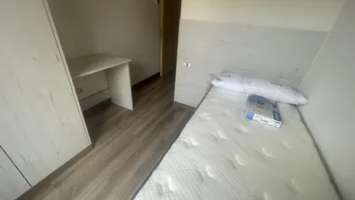 Habitación en alquiler en Calle de los Claveles, Zona Alta (Ponferrada) de 650 €<span>/mes</span>