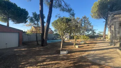 Chalet en venta en Avenida de Juan Carlos I, Villanueva de Duero de 114.900 €