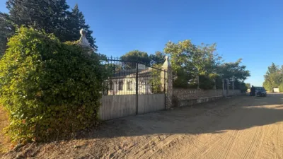 Chalet en venta en Avenida de Juan Carlos I, Villanueva de Duero de 114.900 €