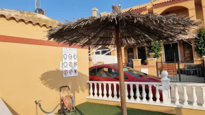 Chalet on Calle Lugar, Sector 25 photo 10