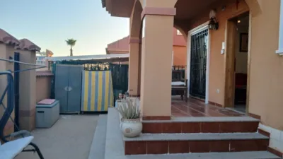 Chalet on Calle Lugar, Sector 25 photo 21