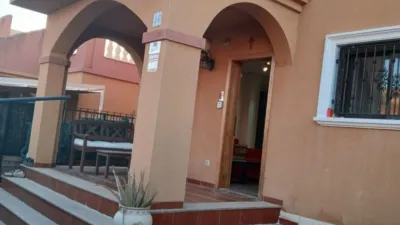 Chalet on Calle Lugar, Sector 25 photo 37