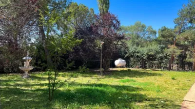 Chalet en venta en Calle Centro, Número 0, Lozoyuela (Lozoyuela-Navas-Sieteiglesias) de 409.000 €