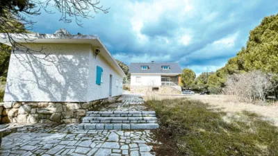 Chalet en venta en Avenida de La Cabrera, 6, La Cabrera de 389.000 €