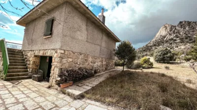 Chalet en venta en Avenida de La Cabrera, 6, La Cabrera de 389.000 €