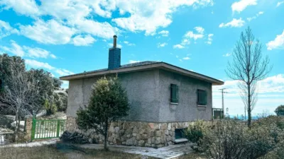 Chalet en venta en Avenida de La Cabrera, 6, La Cabrera de 389.000 €