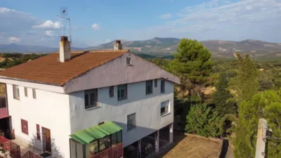 Chalet on Calle de las Eras photo 2
