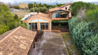 Chalet on Calle de la Pradera del Amor photo 4