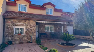Semi-detached house on Costa Rica Street photo 4