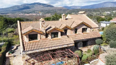 Chalet on Calle de la Encina photo 2