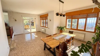 Chalet on Calle del Requebradero photo 19