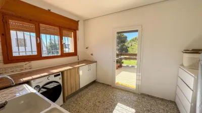 Chalet on Calle del Requebradero photo 27