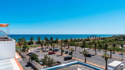 Penthouse on Playas de La Ensenada Street photo 2
