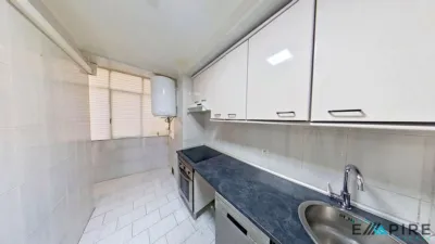Piso en venta en Avenida Donostiarra, Concepción (Distrito Ciudad Lineal. Madrid Capital) de 379.999 €