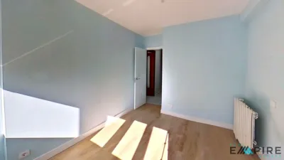 Piso en venta en Avenida Donostiarra, Concepción (Distrito Ciudad Lineal. Madrid Capital) de 379.999 €