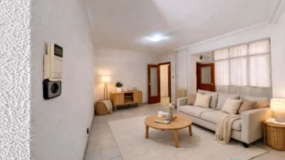 Piso en venta en Avenida Donostiarra, Concepción (Distrito Ciudad Lineal. Madrid Capital) de 379.999 €