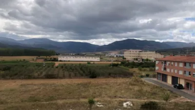 Piso en venta en Calle de Párroco Miguel Avellaneda, Baños de Río Tobía de 90.000 €