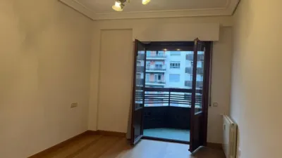 Piso en alquiler en Calle Gran Vía Juan Carlos I, Centro (Logroño) de 1.300 €<span>/mes</span>