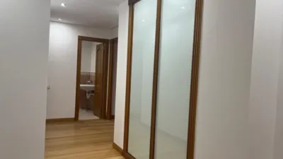Piso en alquiler en Calle Gran Vía Juan Carlos I, Centro (Logroño) de 1.300 €<span>/mes</span>