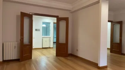 Piso en alquiler en Calle Gran Vía Juan Carlos I, Centro (Logroño) de 1.300 €<span>/mes</span>