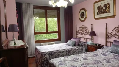 Piso en alquiler en Avenida de la Paz, cerca de Calle de la Duquesa de la Victoria, Centro (Logroño) de 950 €<span>/mes</span>