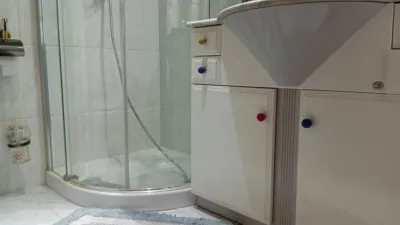 Piso en alquiler en Avenida de la Paz, cerca de Calle de la Duquesa de la Victoria, Centro (Logroño) de 950 €<span>/mes</span>