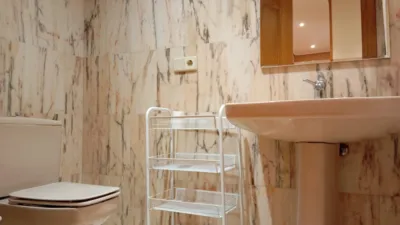 Piso en alquiler en Calle de Miguel Villanueva, Centro (Logroño) de 850 €<span>/mes</span>