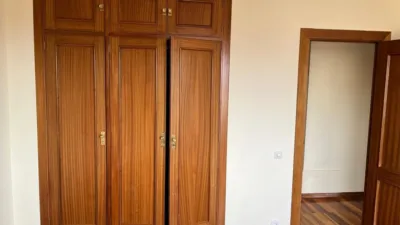 Piso en alquiler en Calle Solidaridad, Centro (Logroño) de 1.300 €<span>/mes</span>
