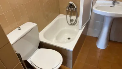 Piso en alquiler en Calle Solidaridad, Centro (Logroño) de 1.300 €<span>/mes</span>