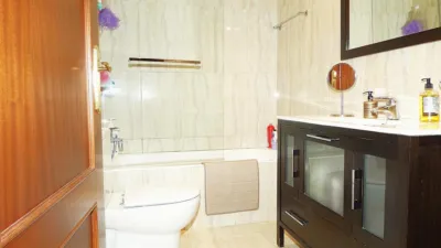 Piso en venta en Calle de Manolo Travieso, Lasesarre (Barakaldo) de 389.000 €