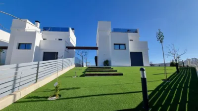 Chalet on Carrer Espigol photo 2