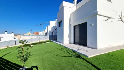 Chalet on Carrer Espigol photo 8