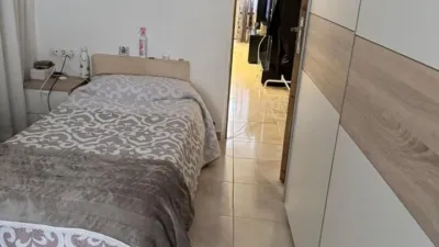 Apartment on Carrer del Pare Lluís Navarro photo 17