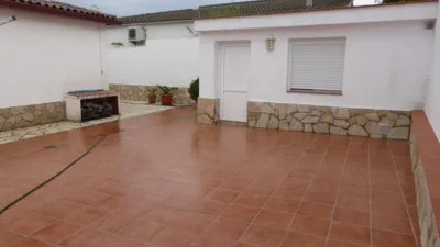 Chalet en venta en Carrer dels Cirerers, Urbanitzacions del Nord (Lloret de Mar) de 399.000 €