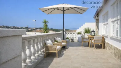 Chalet en venta en Carrer dels Cirerers, Urbanitzacions del Nord (Lloret de Mar) de 399.000 €