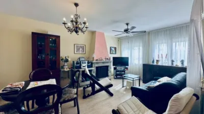 Chalet en venta en Carrer dels Cirerers, Urbanitzacions del Nord (Lloret de Mar) de 399.000 €