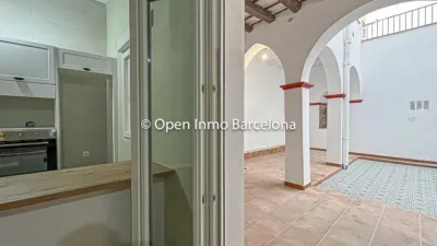 Apartment in Centre photo 9