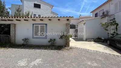 House on Carrer de la Masia, 1 photo 3