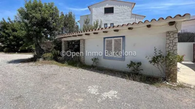 House on Carrer de la Masia, 1 photo 40