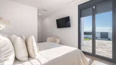 House in Urban Centre 58 photo 8